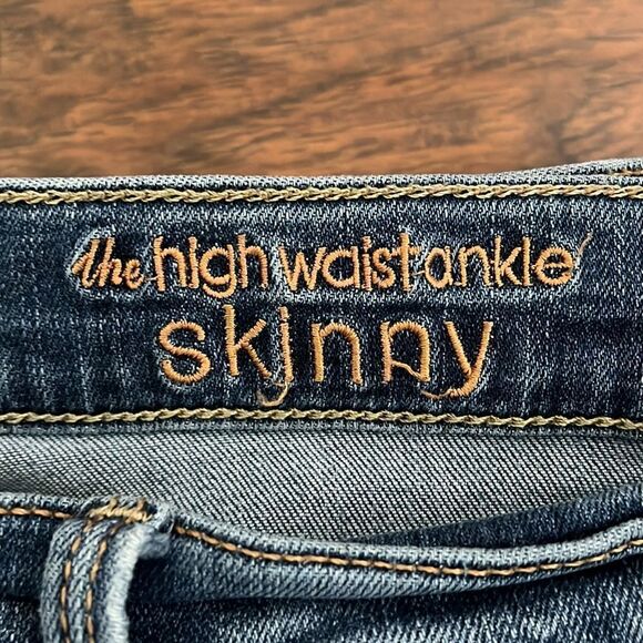 7 For All Mankind B(air) The High Waist Ankle Skinny Distressed Denim Jeans - Picture 7 of 12